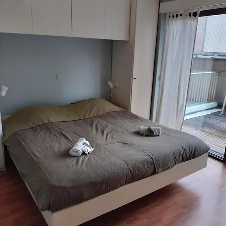 Voor Gezin 米德尔克尔克